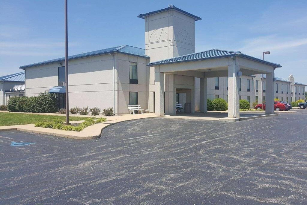 מלון Baymont By Wyndham West Plains מראה חיצוני תמונה